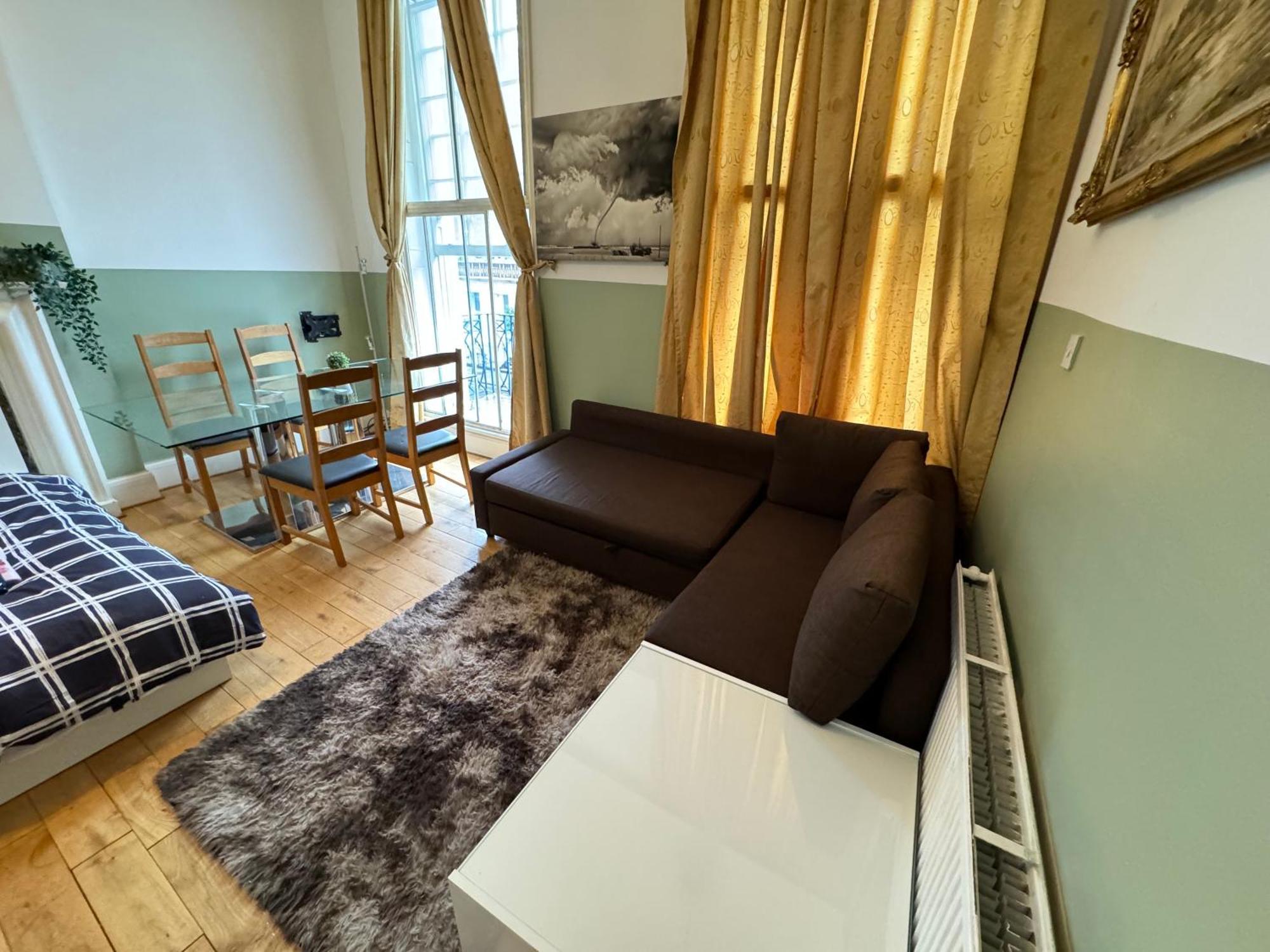 לונדון Central And Affordable Flat For 6 People In Zone 1 - Baker Street - With Breakfast Included מראה חיצוני תמונה